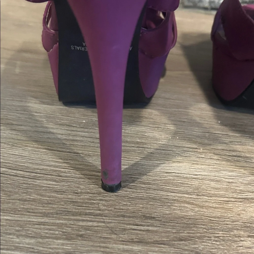 Fredericks of Hollywood Purple Strappy Heels with Leopard‎ insole Women's Size 7